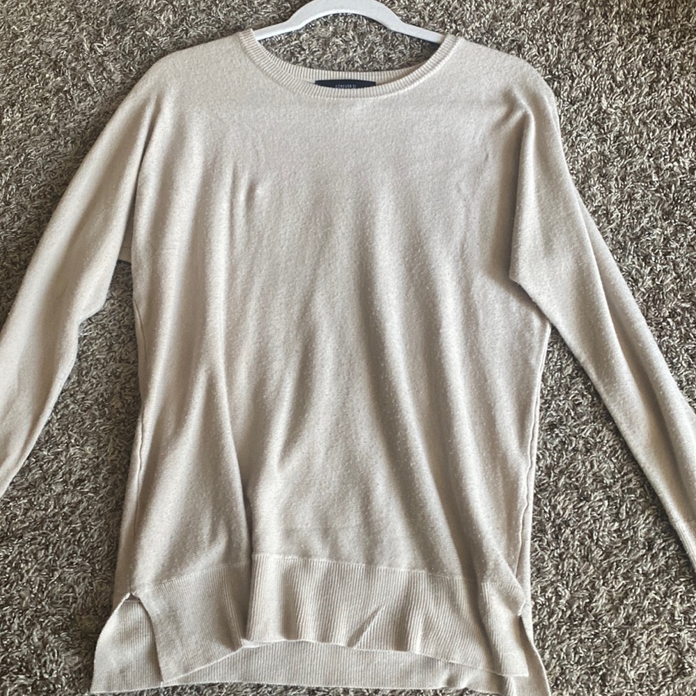 Neutral tone long sleeve forever21 sweater. Size small
